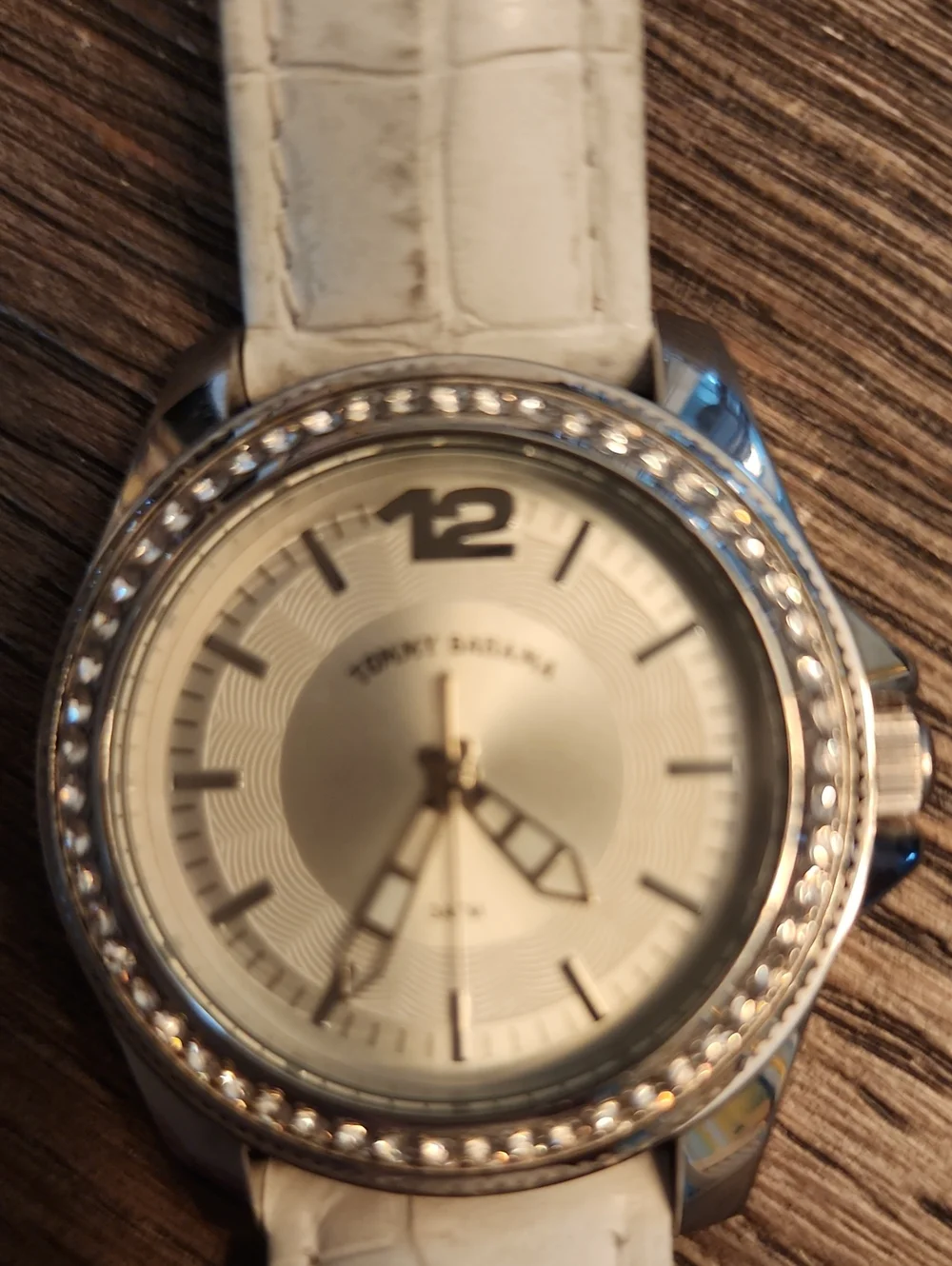 Tommy Bahama TB2128 Watch